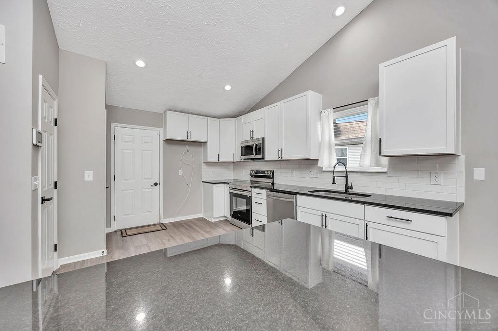 9697 Fallsridge Court, Springfield Twp., OH, 45231 — photo 17