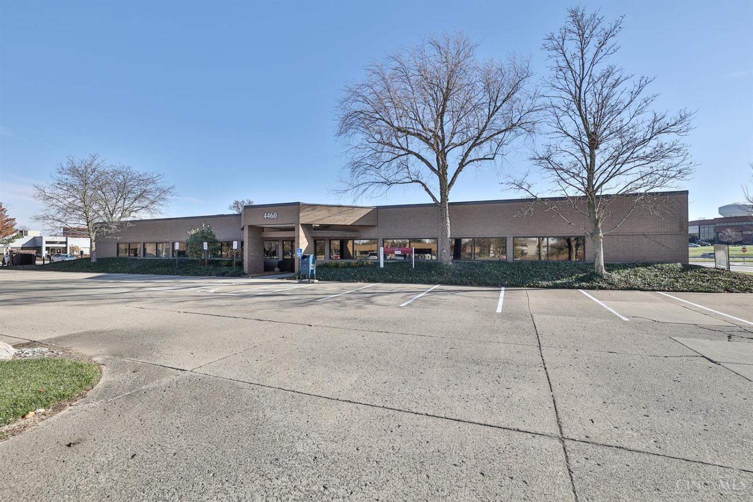 4460 Carver Woods Drive #100, Blue Ash, OH, 45242