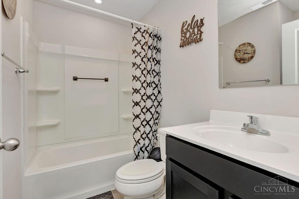 9809 Melcarl Drive, Colerain Twp, OH, 45251 — photo 13