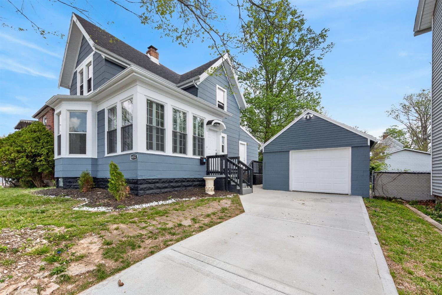 6832 Kenton Avenue, Silverton, OH, 45236 — photo 2