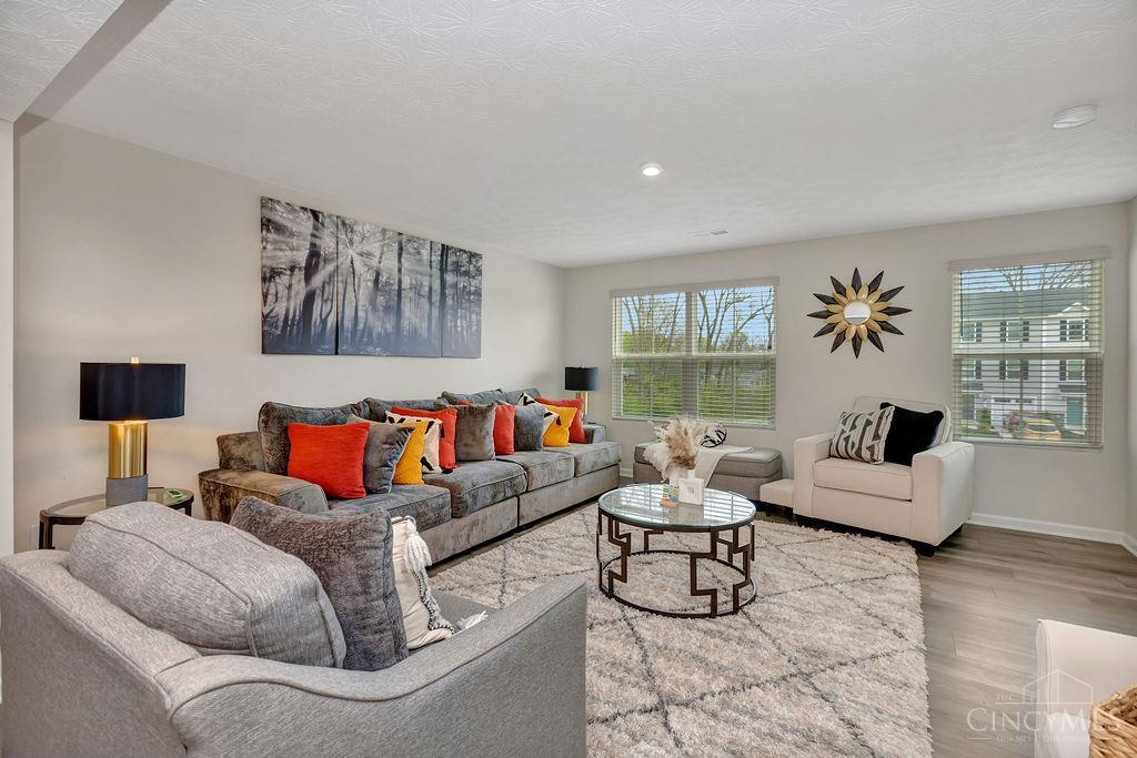 9809 Melcarl Drive, Colerain Twp, OH, 45251 — photo 4