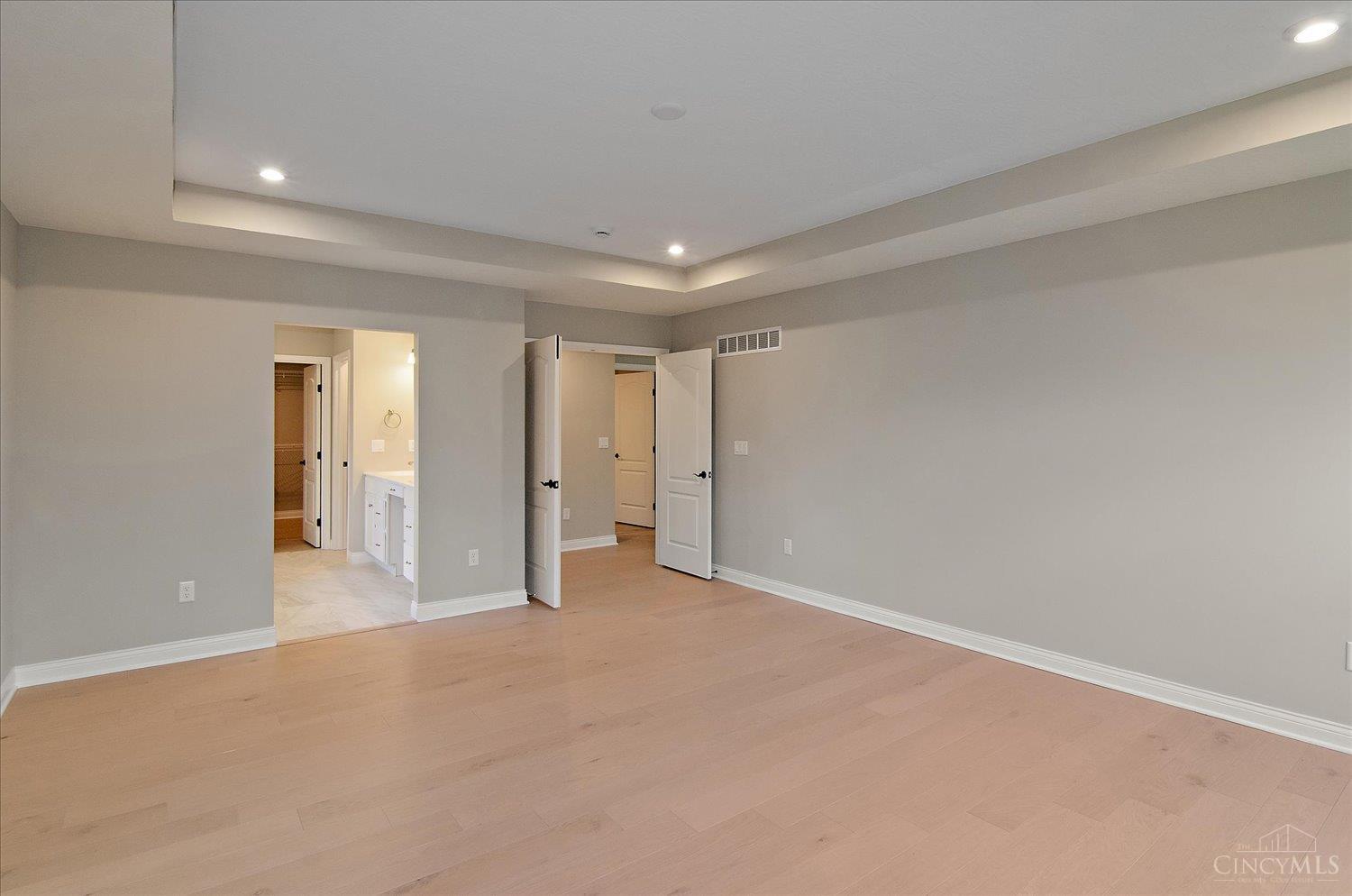 5225 Ivy Rose Lane, Green Twp, OH, 45247 — photo 14
