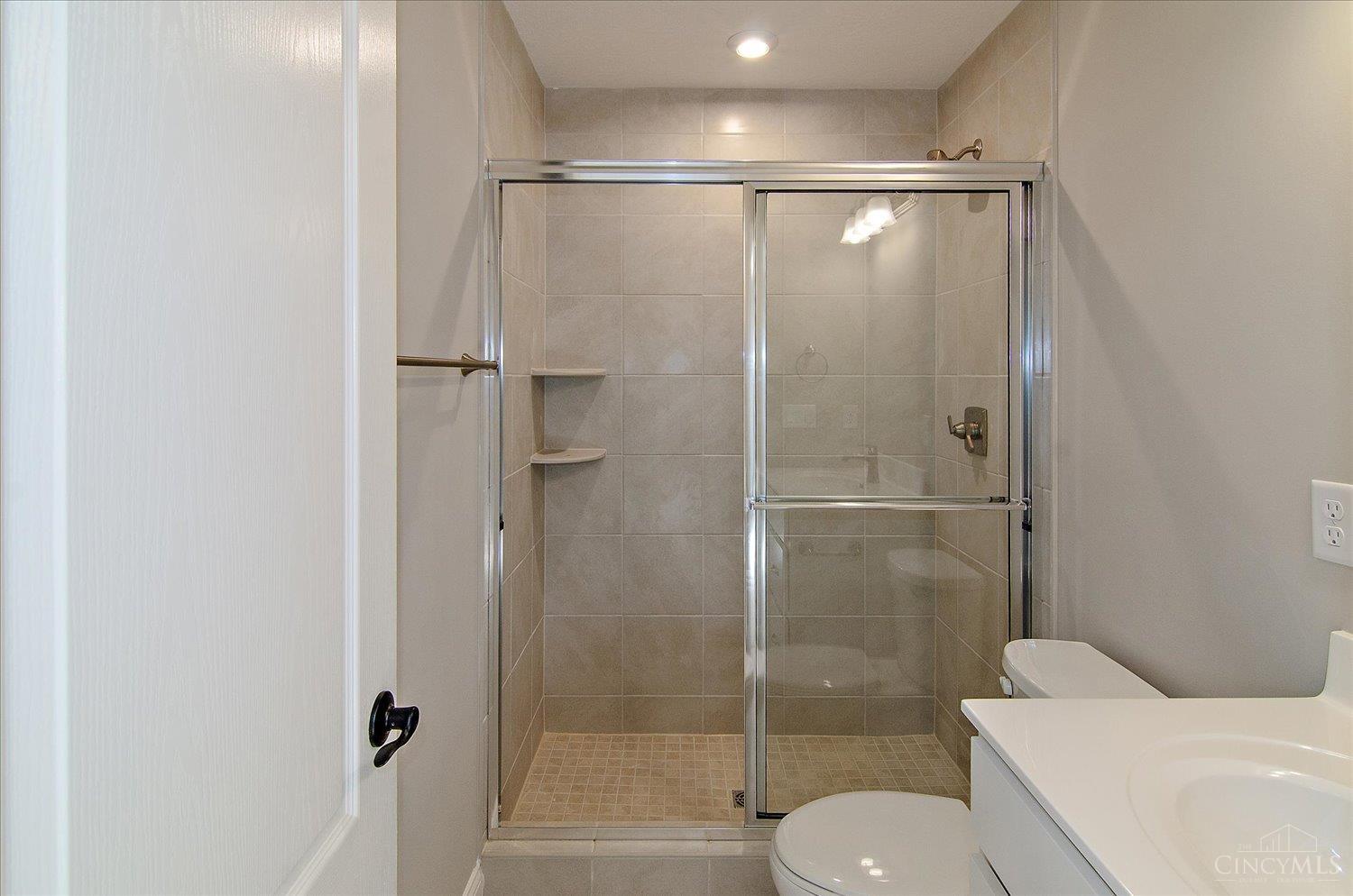 5225 Ivy Rose Lane, Green Twp, OH, 45247 — photo 20