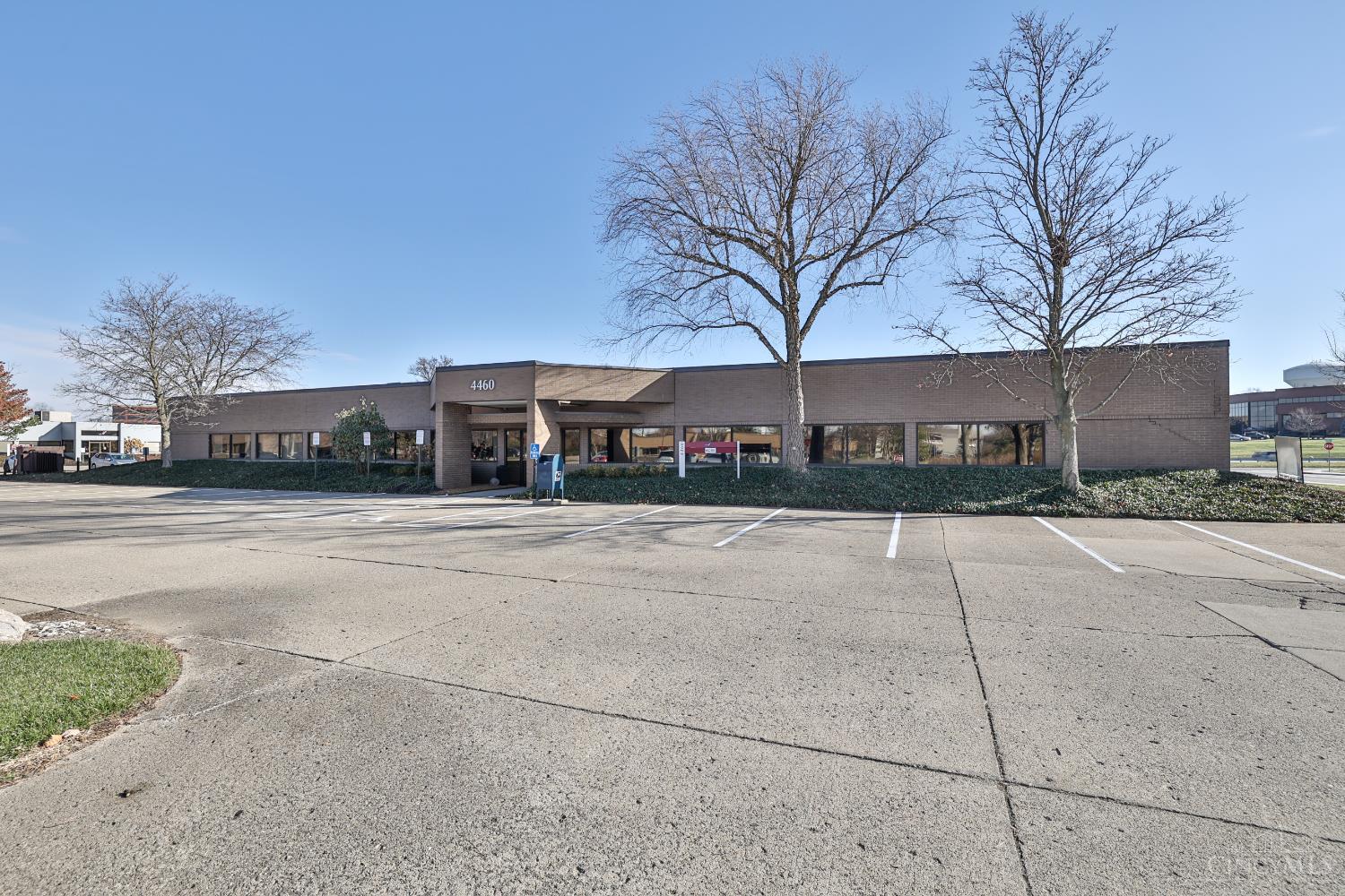 4460 Carver Woods Drive #100, Blue Ash, OH, 45242 — photo 3