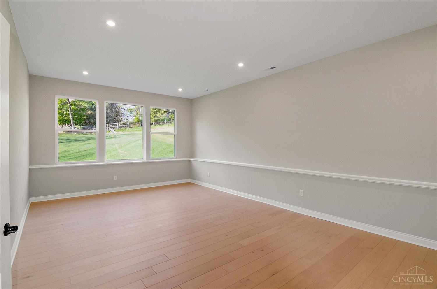 5225 Ivy Rose Lane, Green Twp, OH, 45247 — photo 13