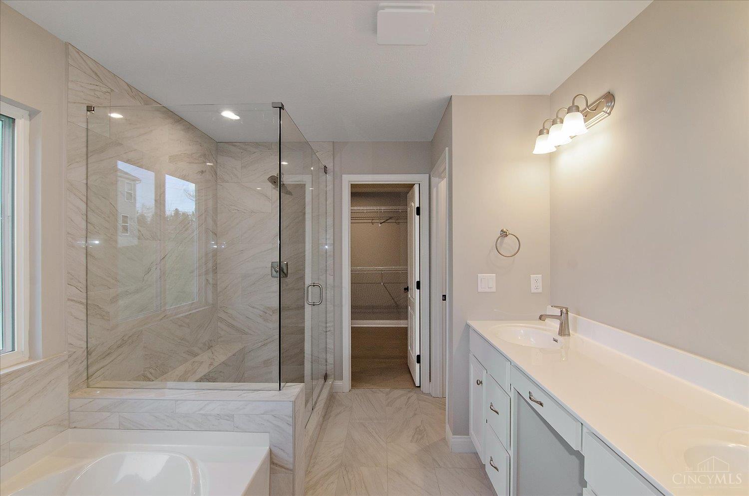5225 Ivy Rose Lane, Green Twp, OH, 45247 — photo 16