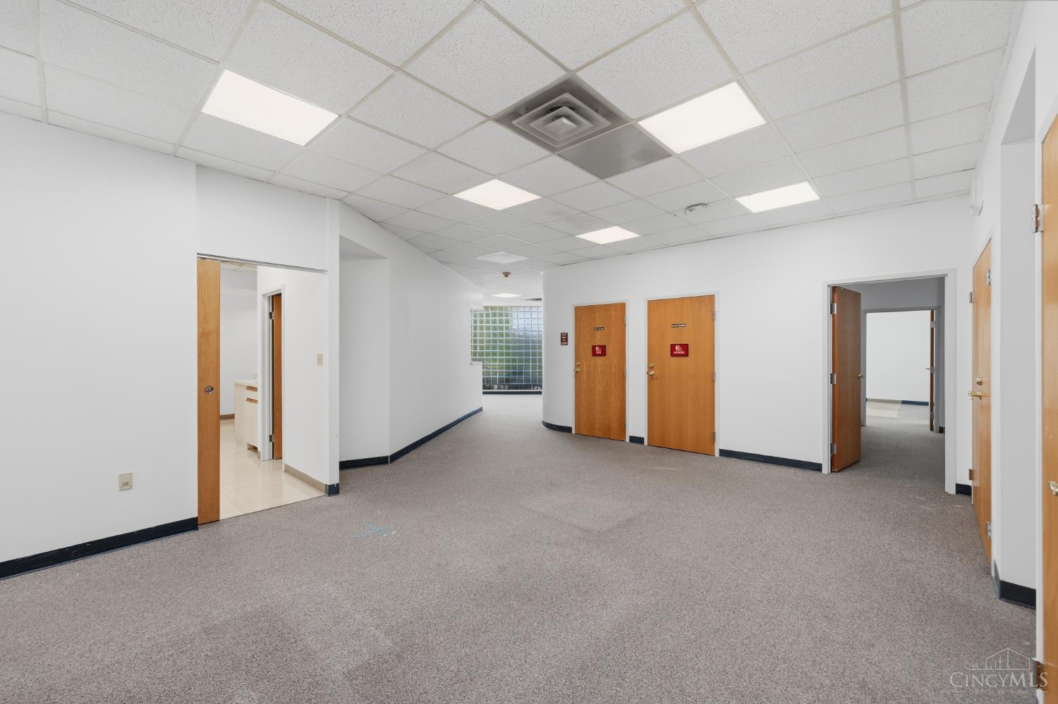 10196 Springfield Pike, Woodlawn, OH, 45215 — photo 11