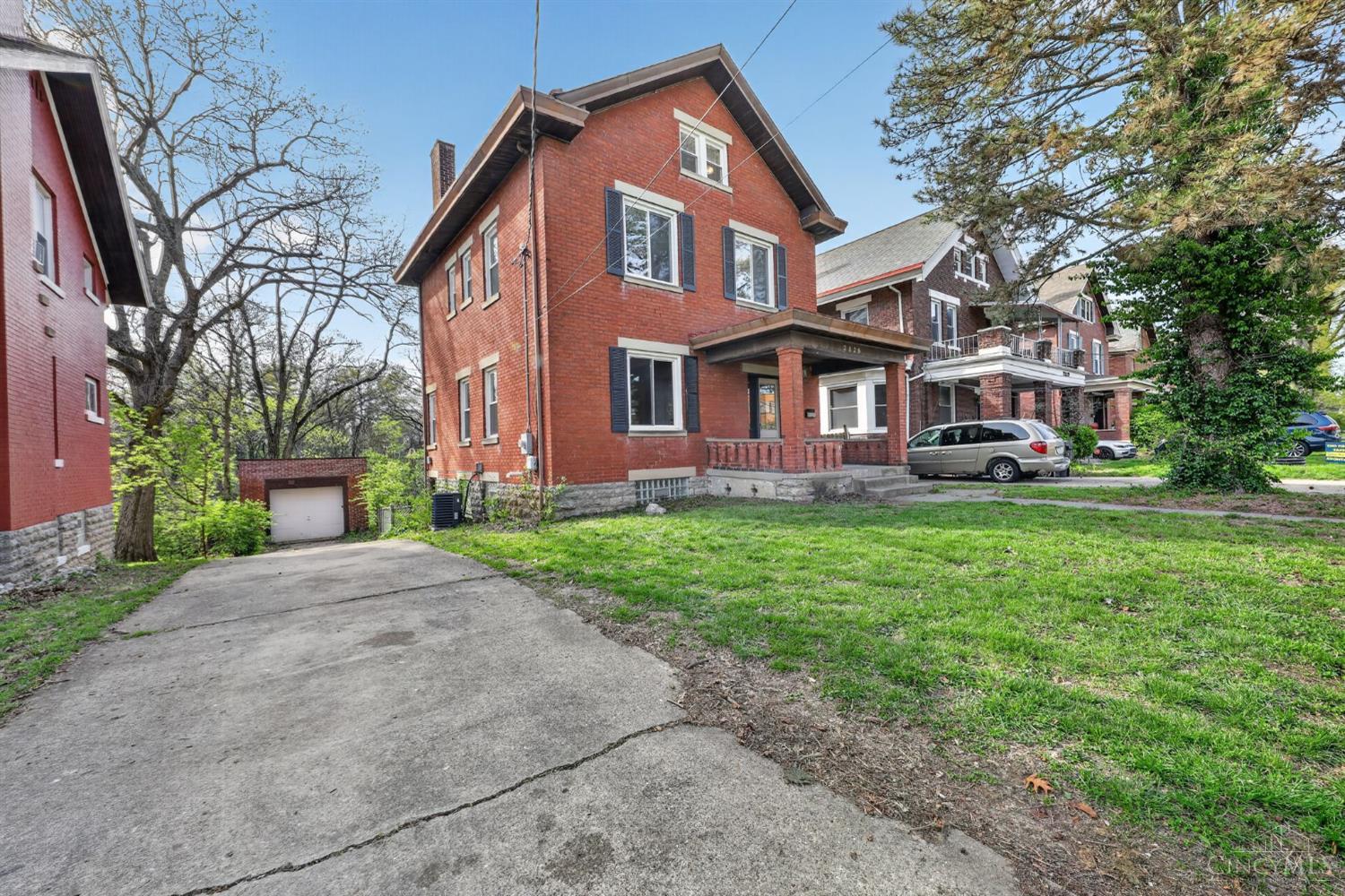 2525 Homestead Place, Cincinnati, OH, 45211 — photo 2