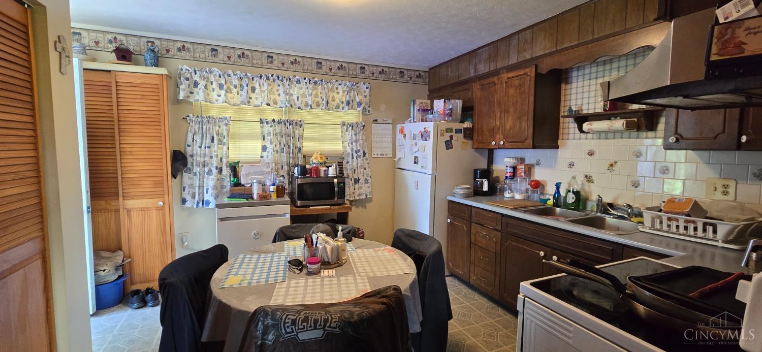 7392 Fairground Road, Blanchester, OH, 45107 — photo 10