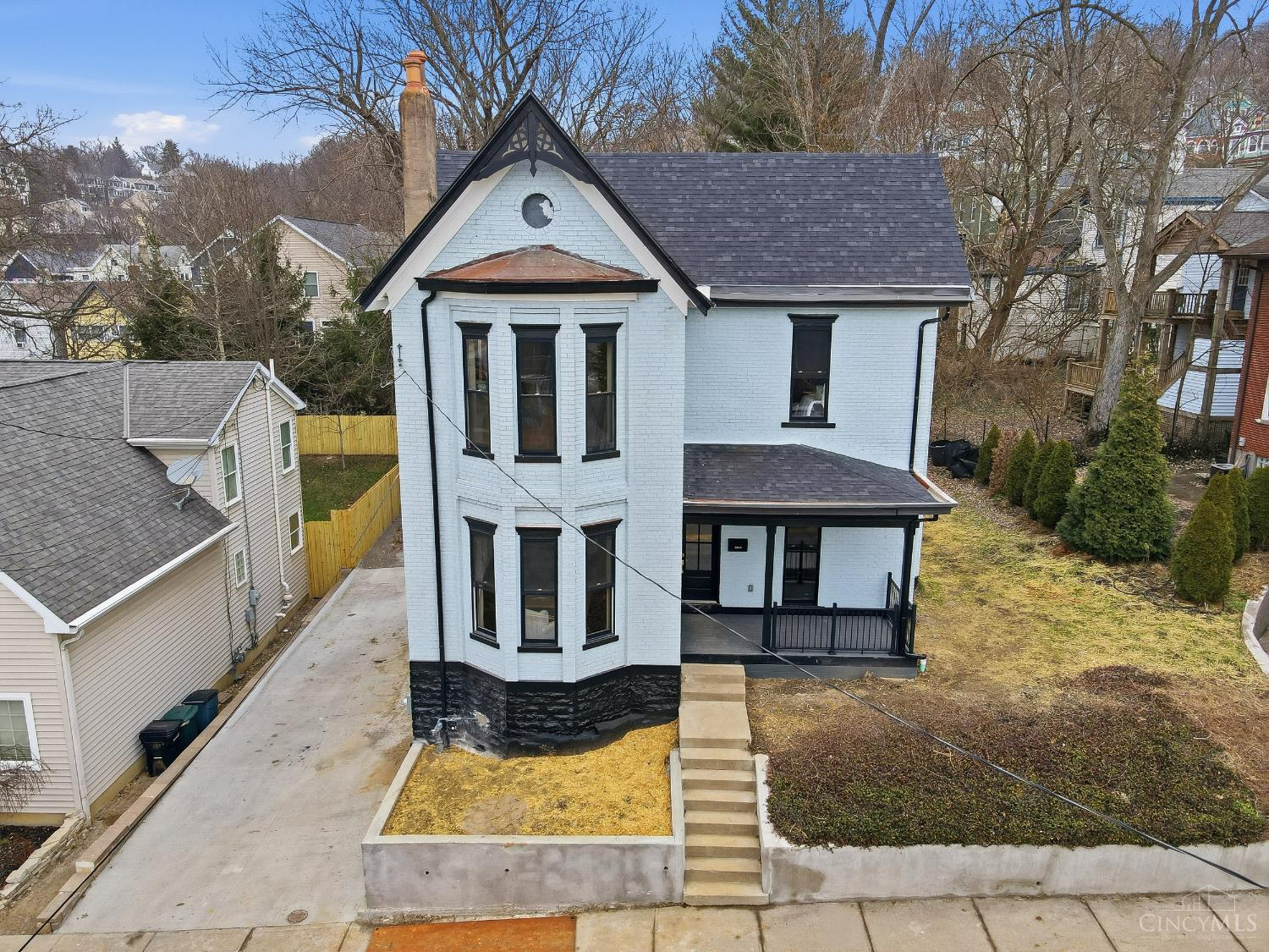 3634 Columbia Parkway