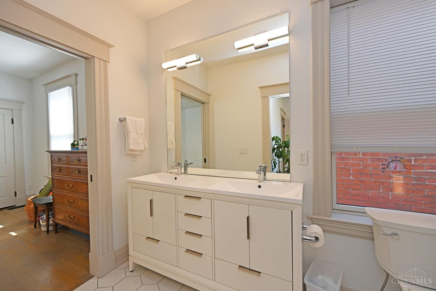 1921 Vine Street, Cincinnati, OH, 45202 — photo 25