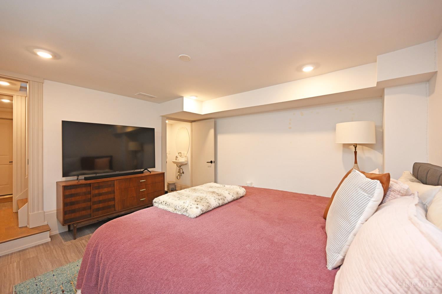 1921 Vine Street, Cincinnati, OH, 45202 — photo 30