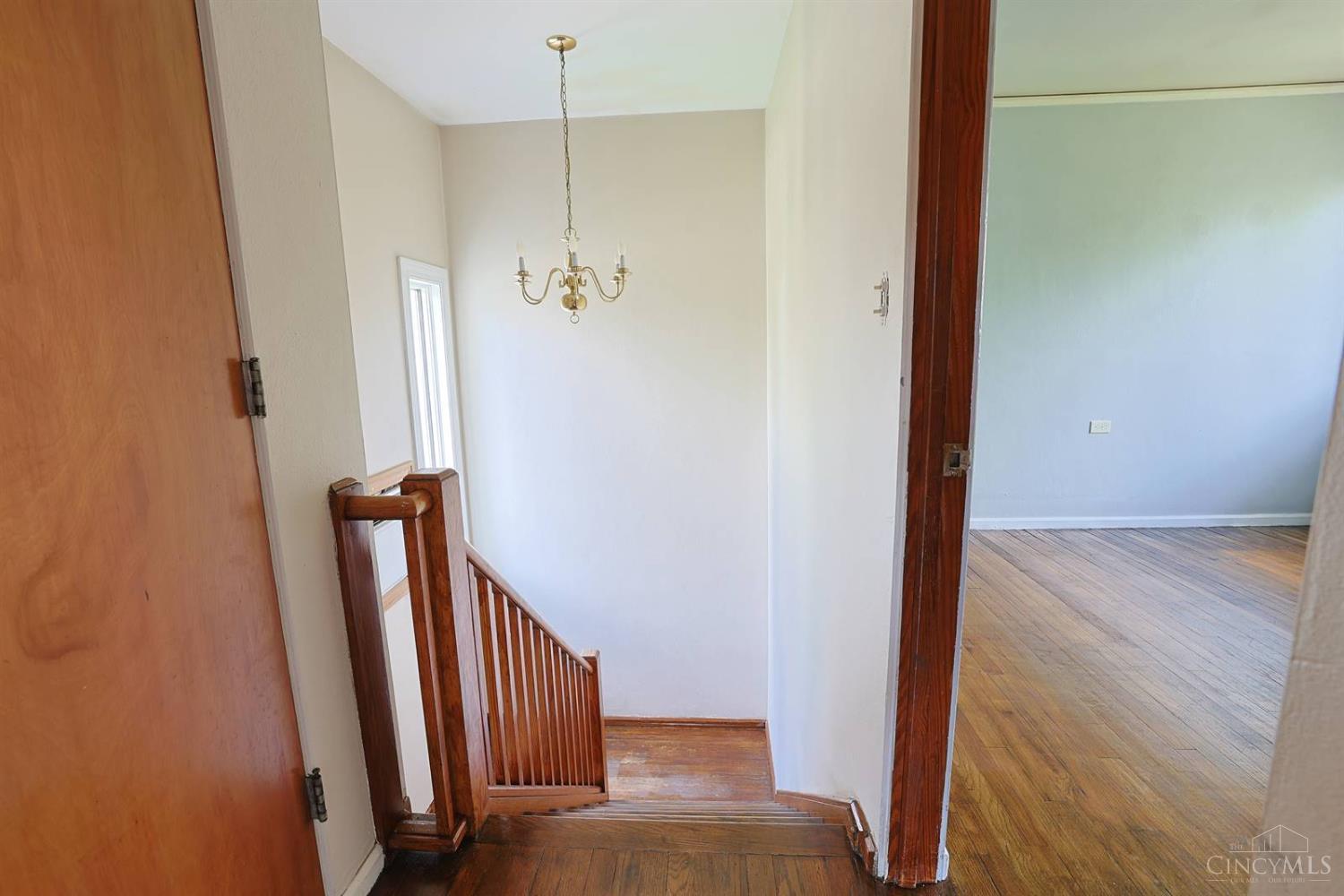 22 Avenell Lane, Greenhills, OH, 45218 — photo 18