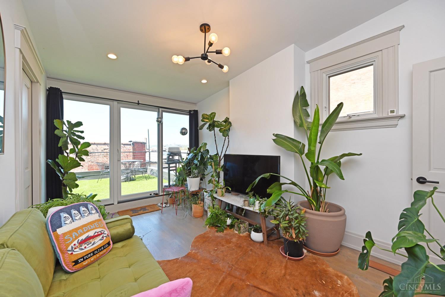 1921 Vine Street, Cincinnati, OH, 45202 — photo 20