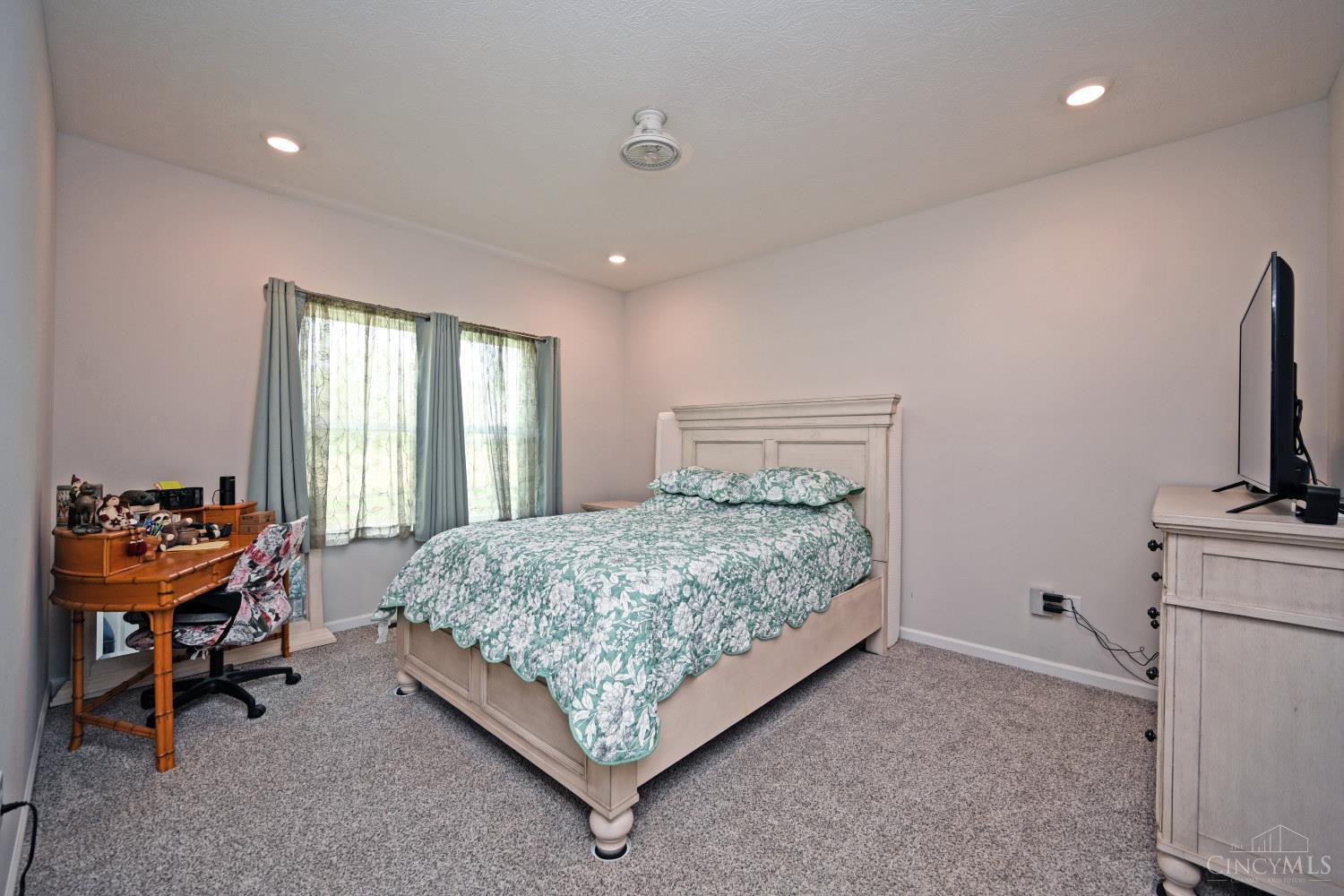3692 Heritage Farm Lane, Batavia Twp, OH, 45102 — photo 16
