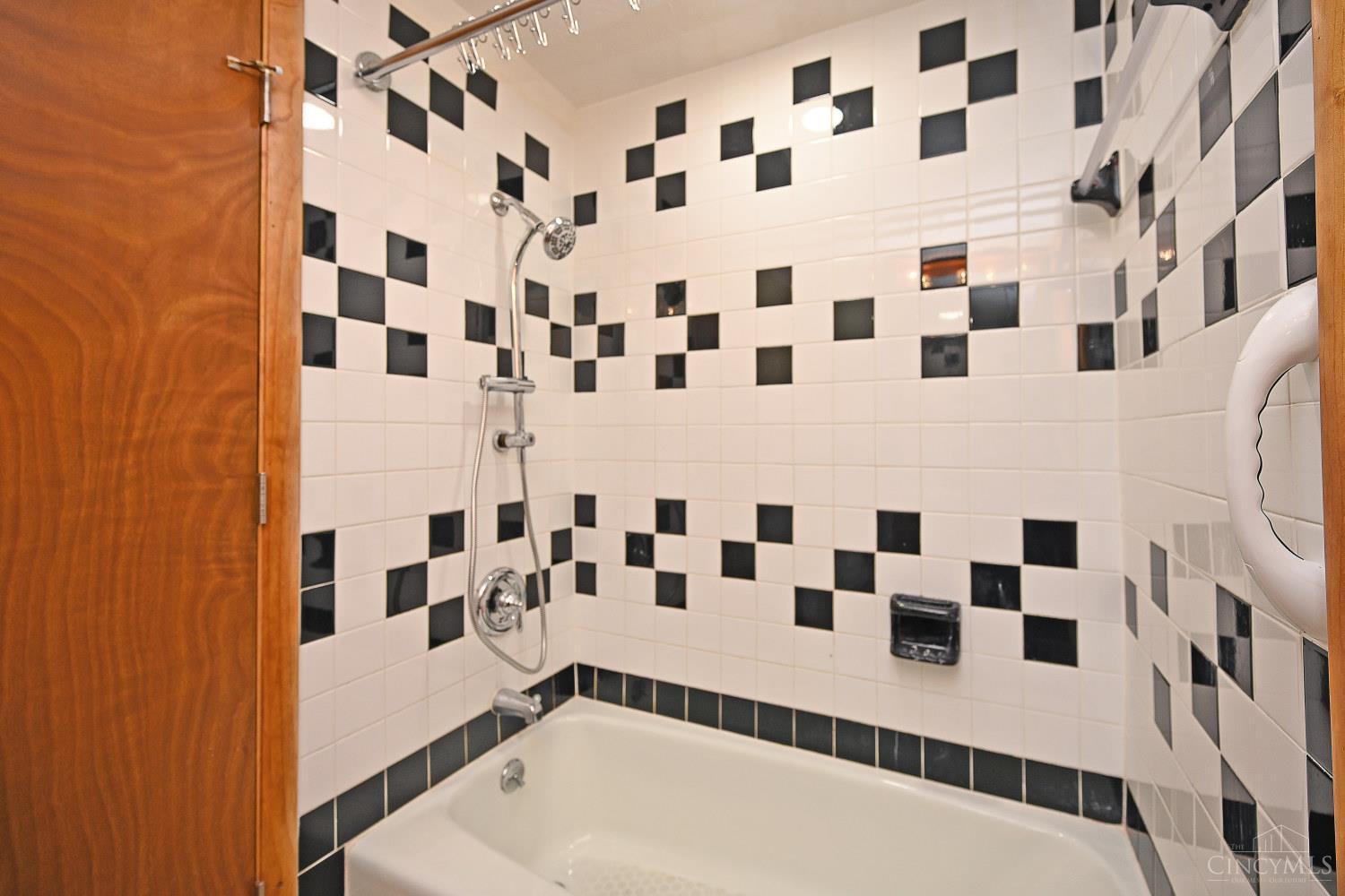 872 Waynoka Drive, Jackson Twp, OH, 45171 — photo 29