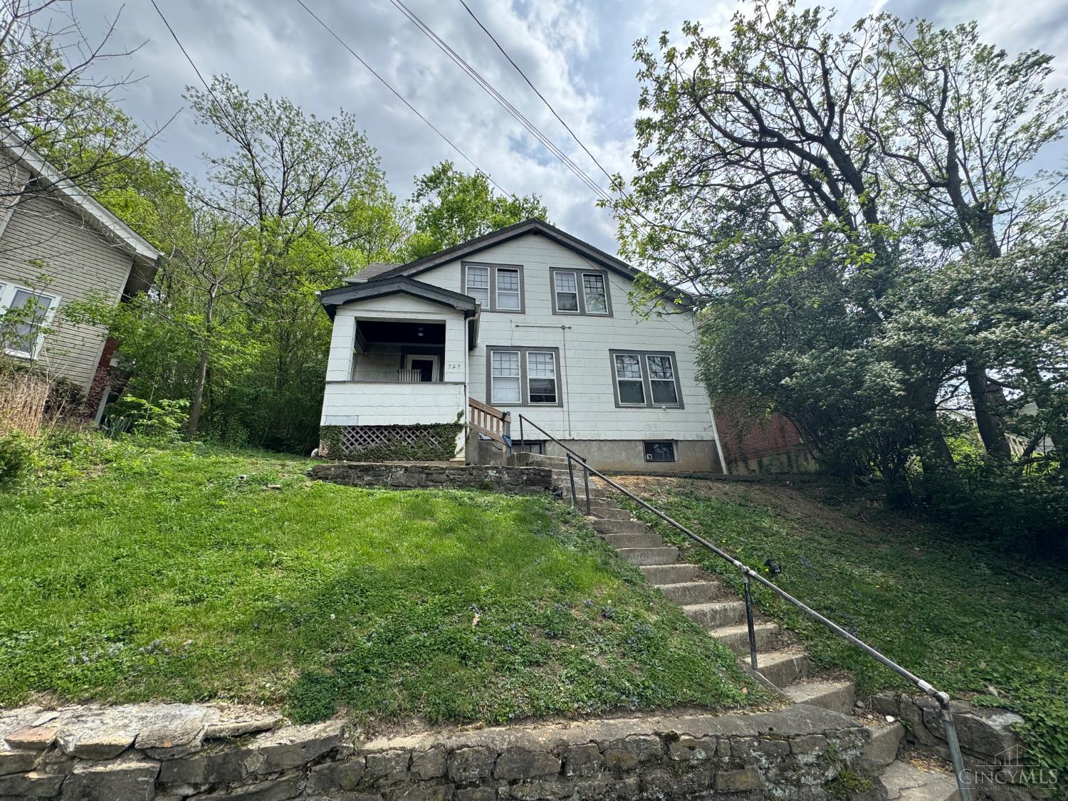 727 Riddle Road, Cincinnati, OH, 45220 — photo 2