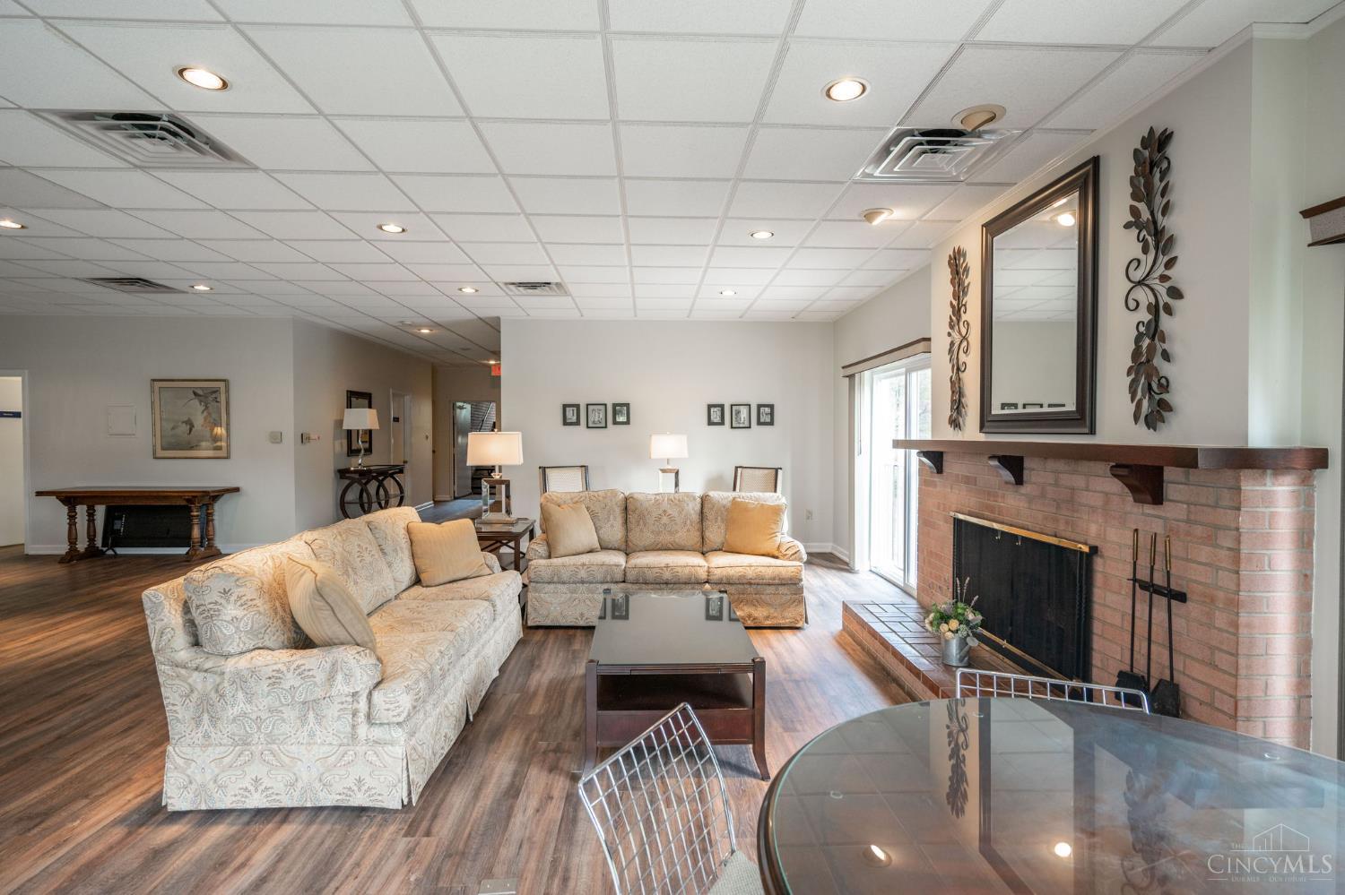 880 Rue De La Paix #A9, Cincinnati, OH, 45220 — photo 23