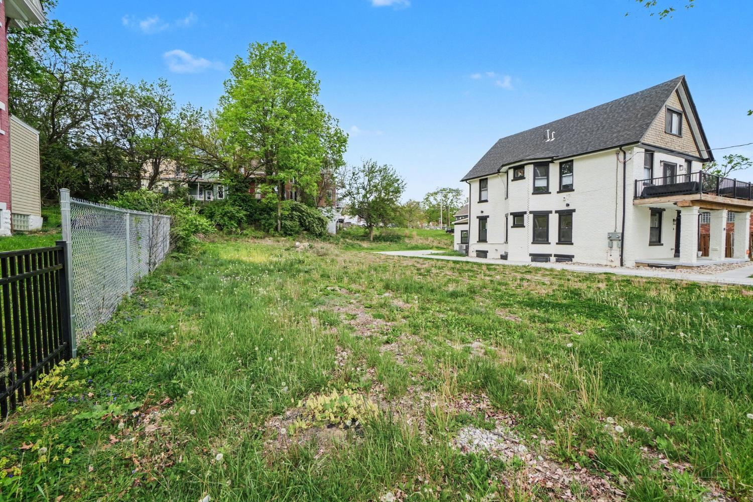 815 Hawthorne Avenue, Cincinnati, OH, 45205 — photo 3
