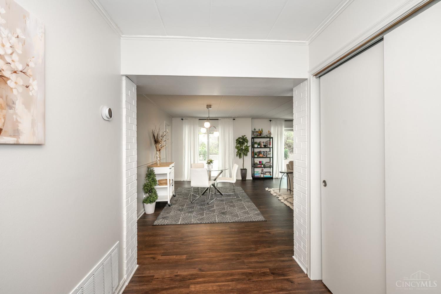 880 Rue De La Paix #A9, Cincinnati, OH, 45220 — photo 8