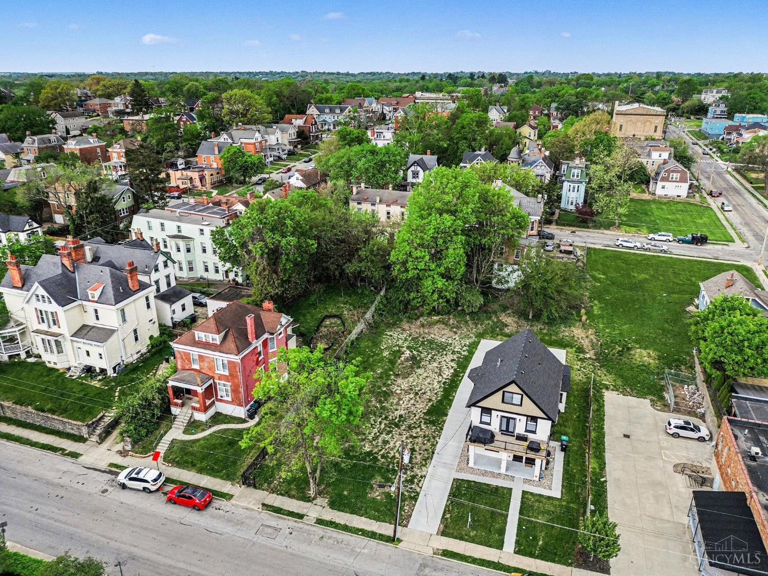 815 Hawthorne Avenue, Cincinnati, OH, 45205 — photo 9