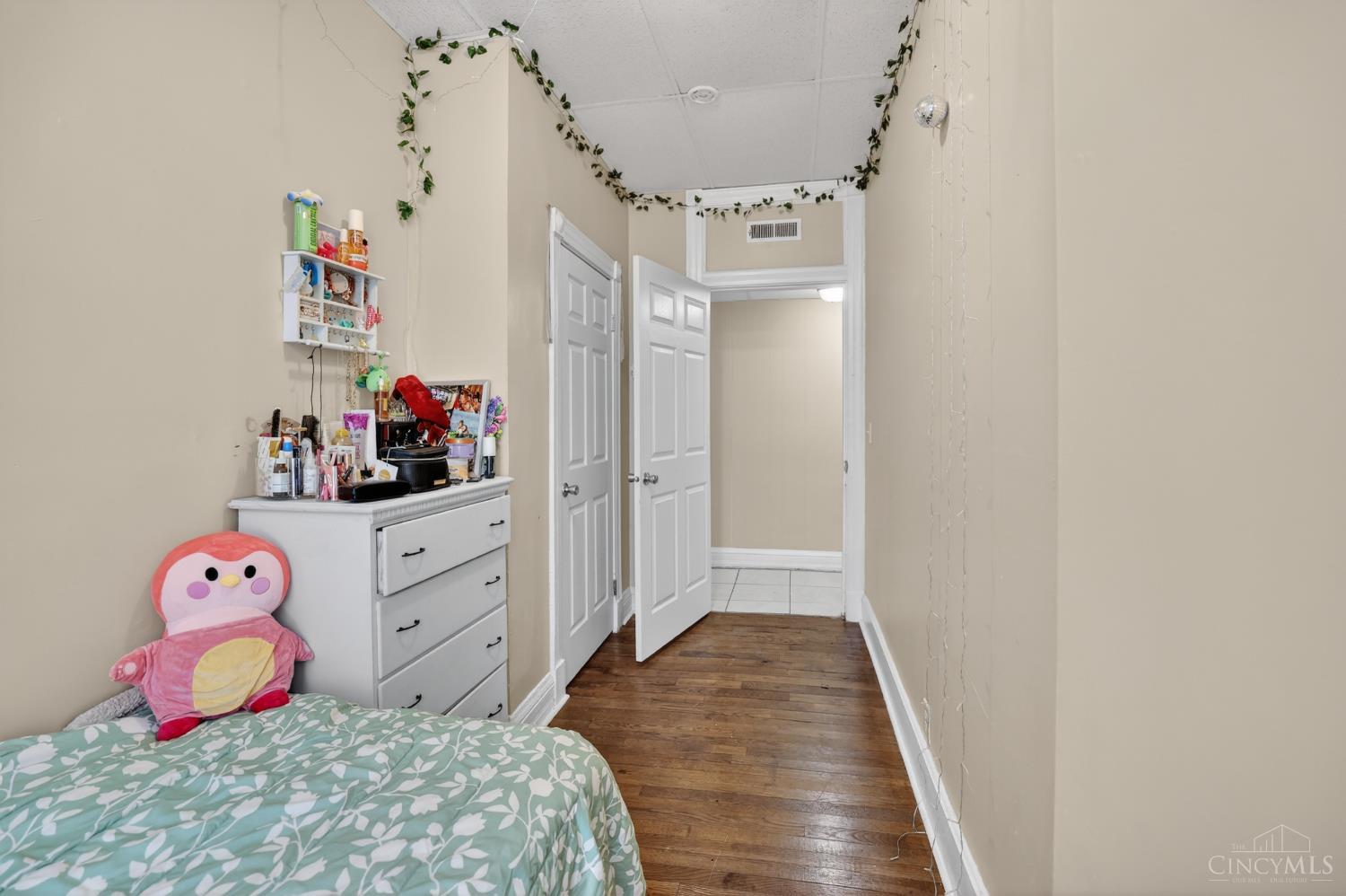 7049 Montgomery Road, Silverton, OH, 45236 — photo 50