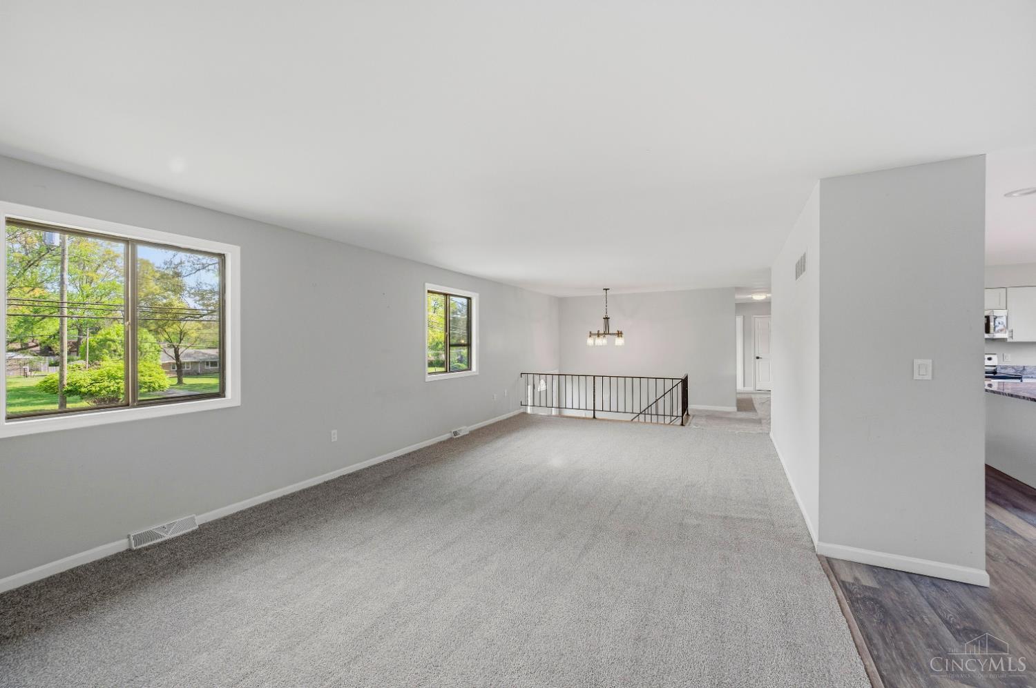 3647 Galbraith Road, Amberley, OH, 45236 — photo 7