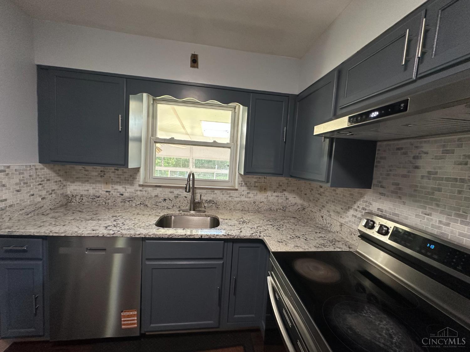 1045 Pelican Drive, Springfield Twp., OH, 45231 — photo 9