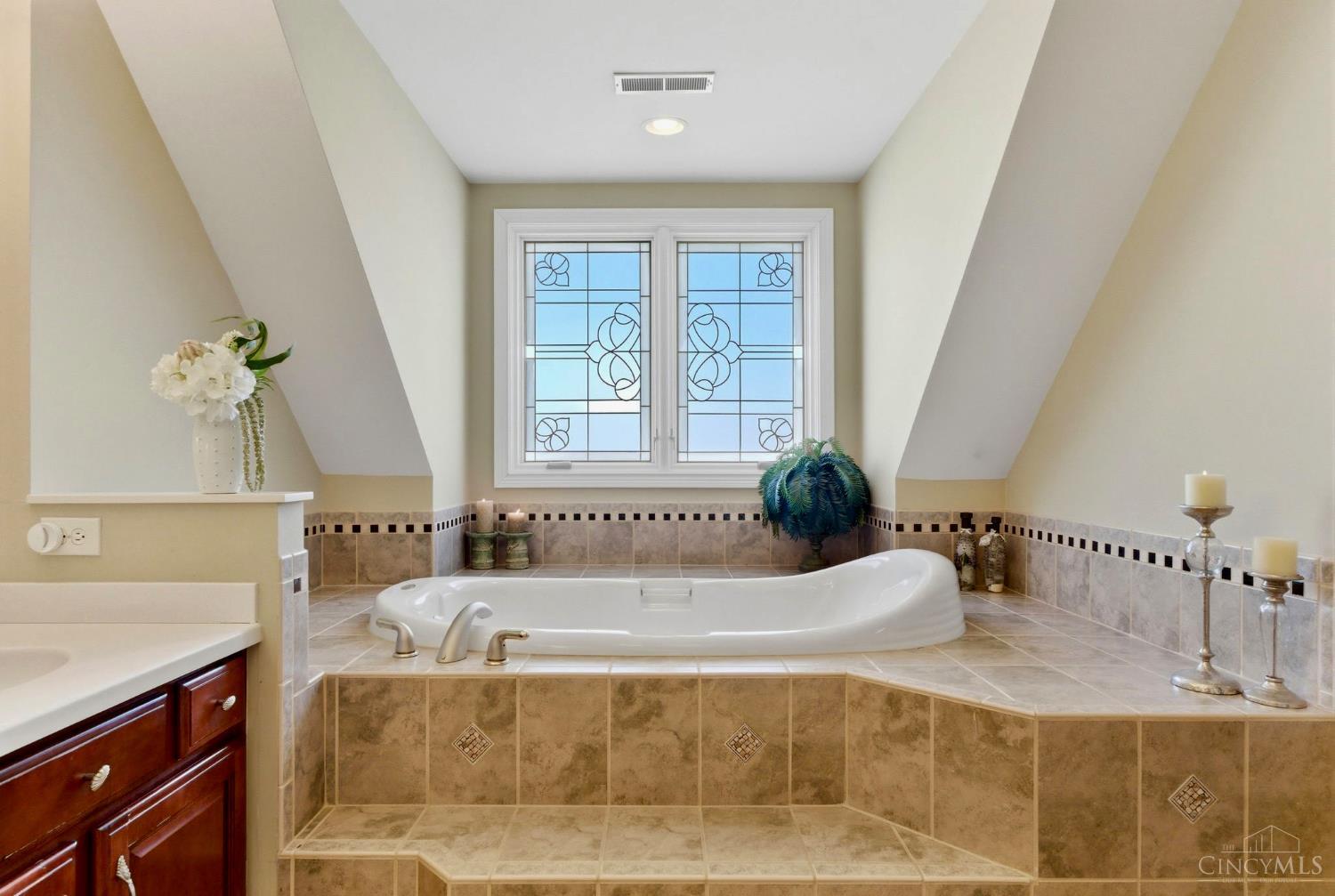 8077 Laurel Lake Court, Liberty Twp, OH, 45044 — photo 35