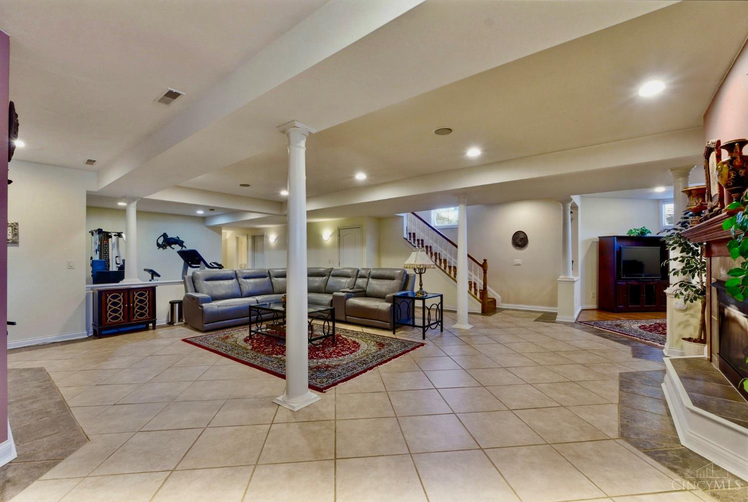 8077 Laurel Lake Court, Liberty Twp, OH, 45044 — photo 49
