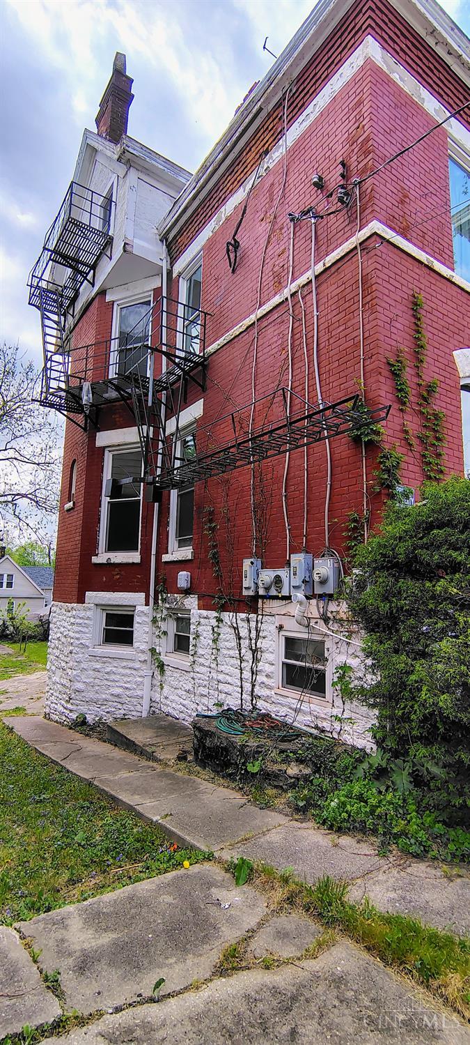 837 Hutchins Avenue, Cincinnati, OH, 45229 — photo 48