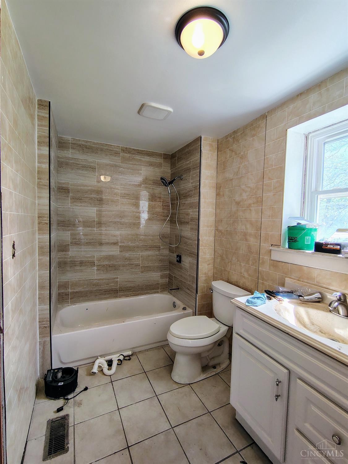 837 Hutchins Avenue, Cincinnati, OH, 45229 — photo 32