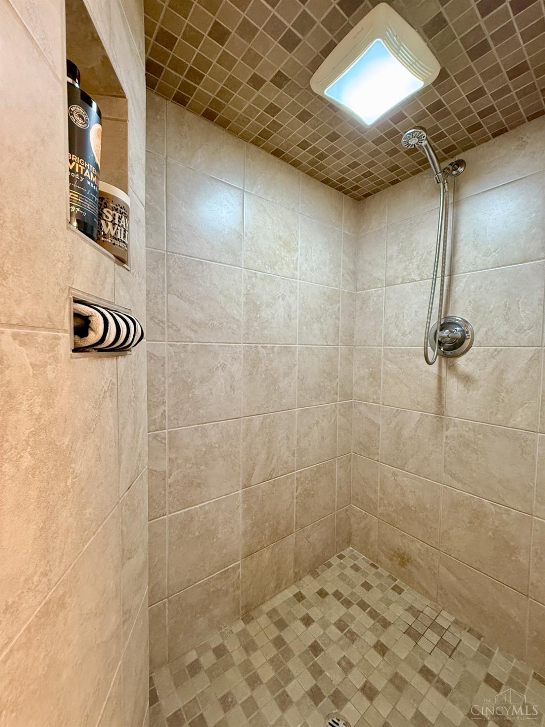 3645 Edgebrook Drive, Green Twp, OH, 45248 — photo 53