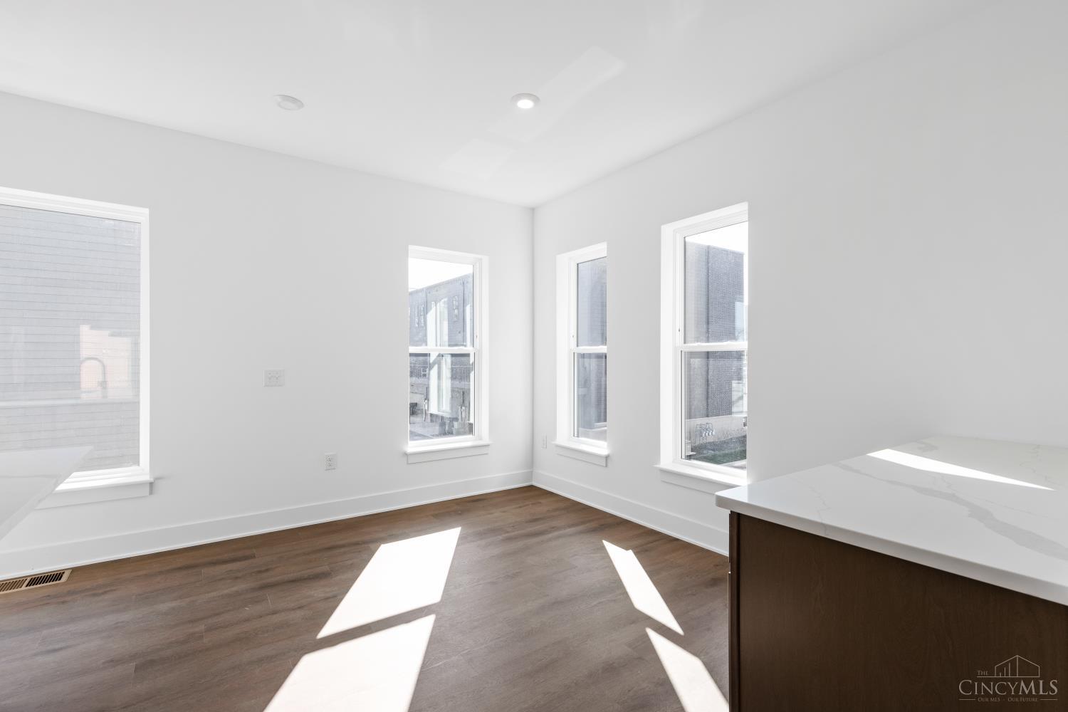 3020 Woodburn Avenue, Cincinnati, OH, 45206 — photo 12