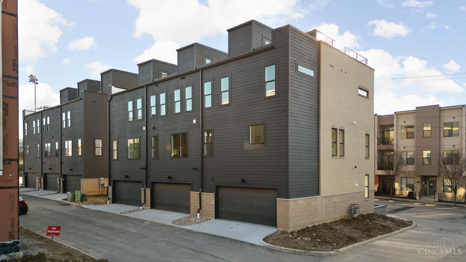 3020 Woodburn Avenue, Cincinnati, OH, 45206 — photo 2