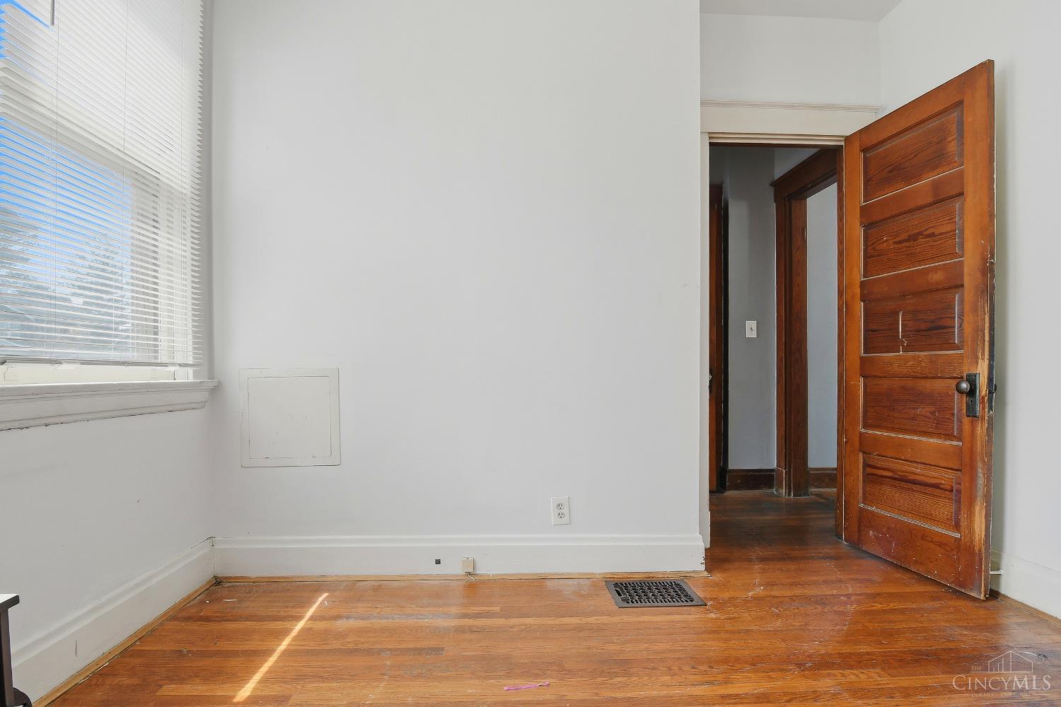 4232 Langley Avenue, St Bernard, OH, 45217 — photo 8