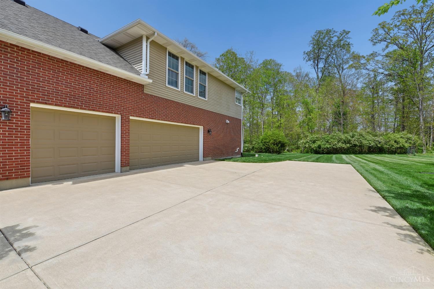 325 Eastbury Drive, Loveland, OH, 45140 — photo 47