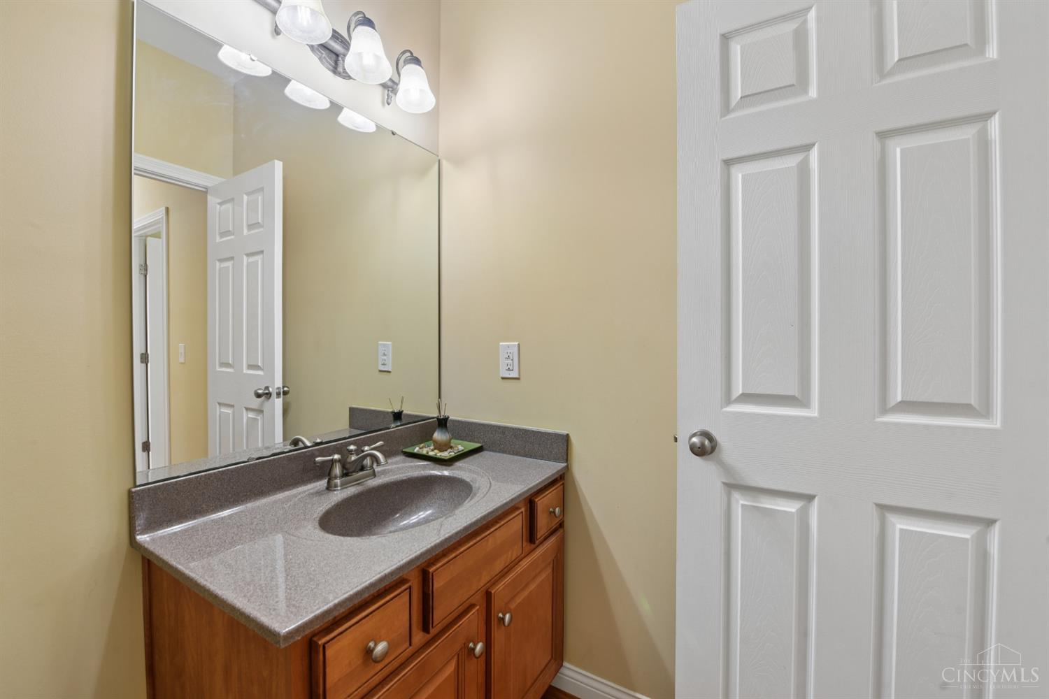 325 Eastbury Drive, Loveland, OH, 45140 — photo 21