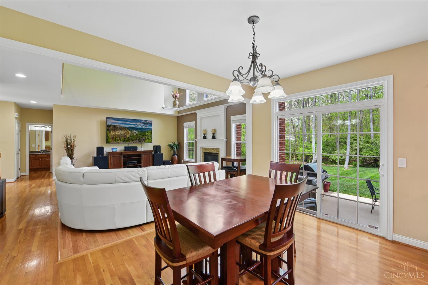 325 Eastbury Drive, Loveland, OH, 45140 — photo 8