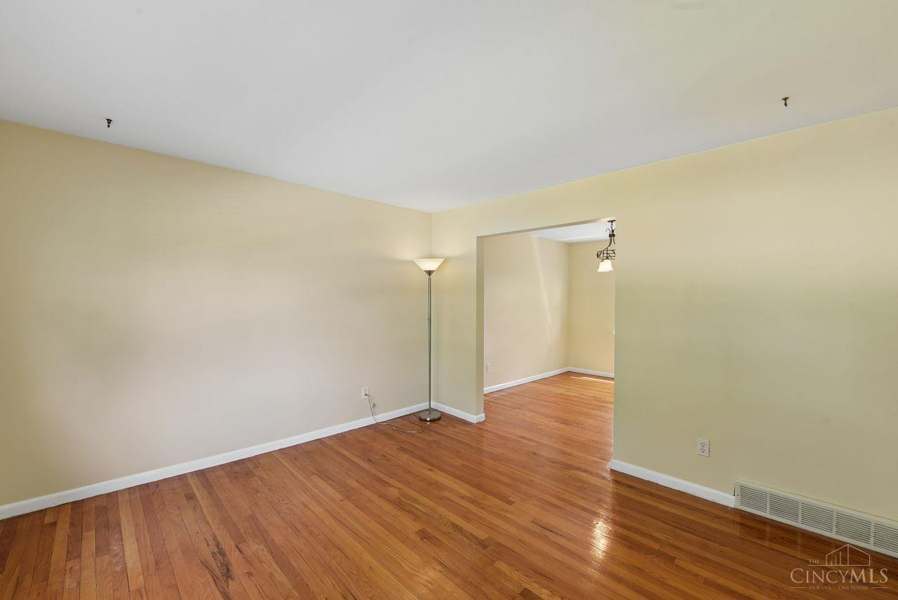 10660 Bridlepath Lane, Sharonville, OH, 45241 — photo 8