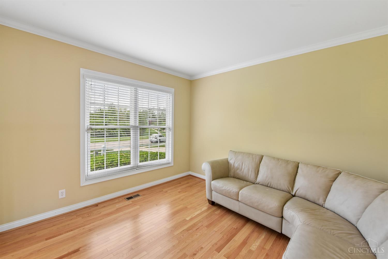 325 Eastbury Drive, Loveland, OH, 45140 — photo 19