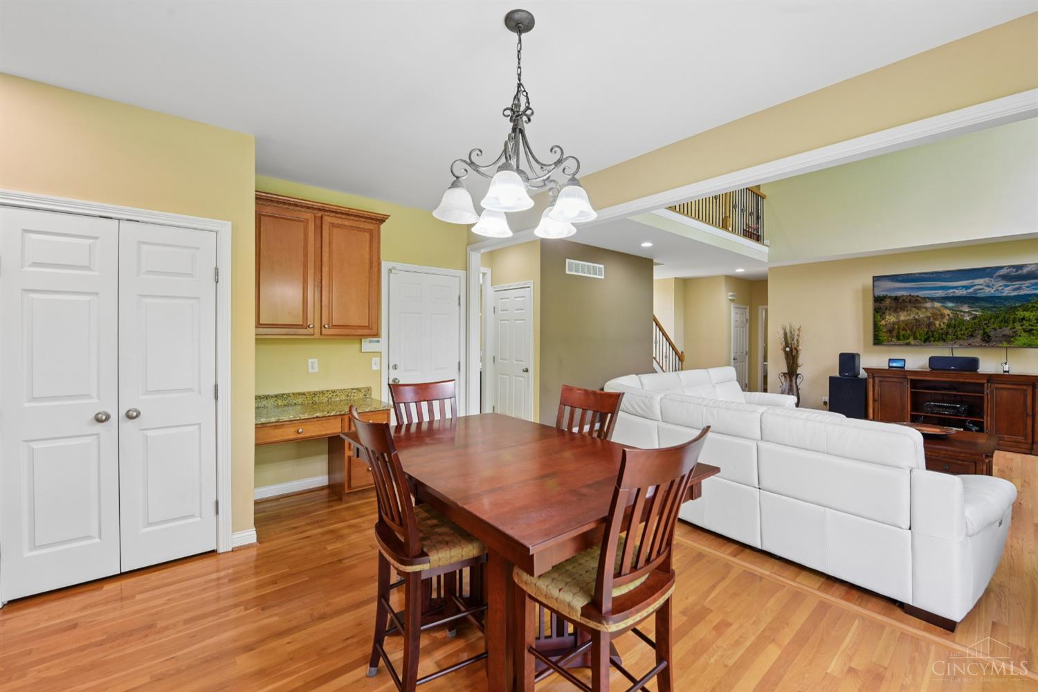 325 Eastbury Drive, Loveland, OH, 45140 — photo 10