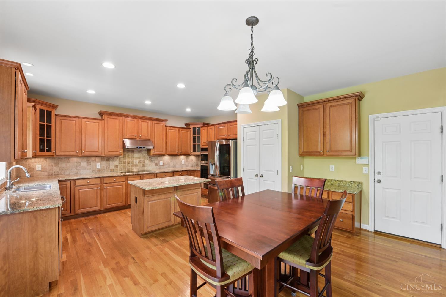 325 Eastbury Drive, Loveland, OH, 45140 — photo 14