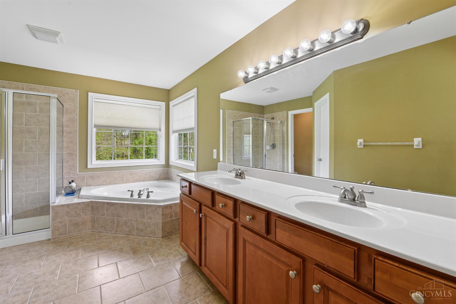 325 Eastbury Drive, Loveland, OH, 45140 — photo 27