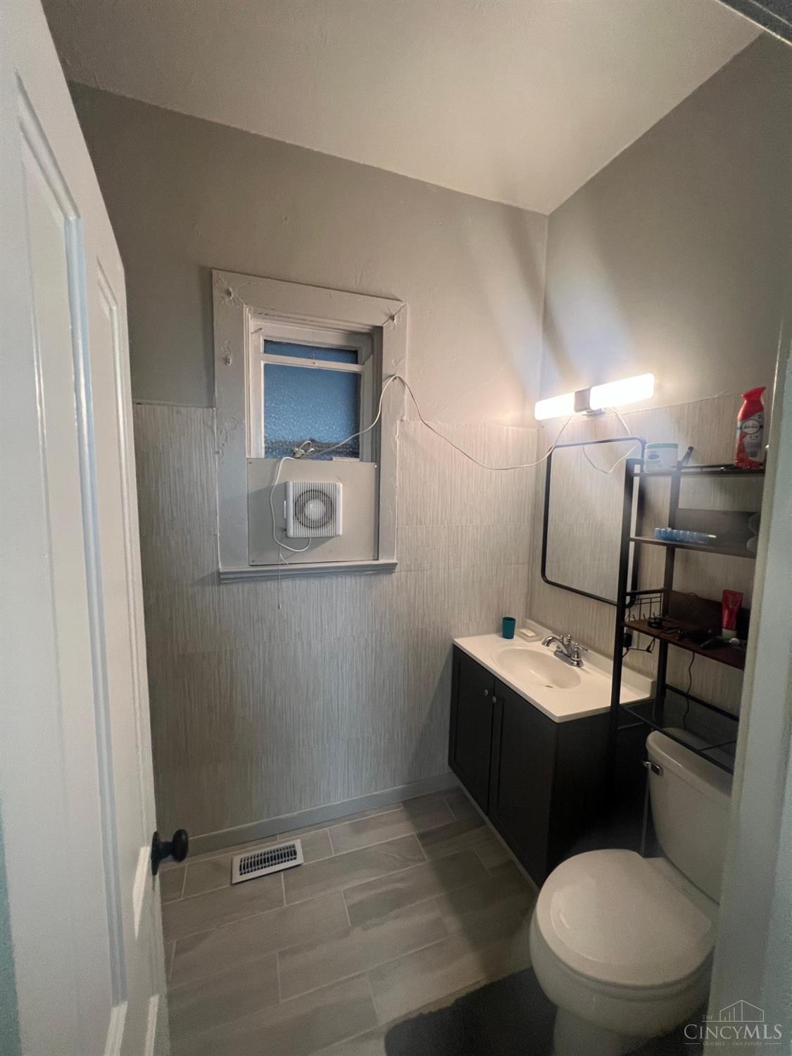 2901 Marshall Avenue, Cincinnati, OH, 45220 — photo 7
