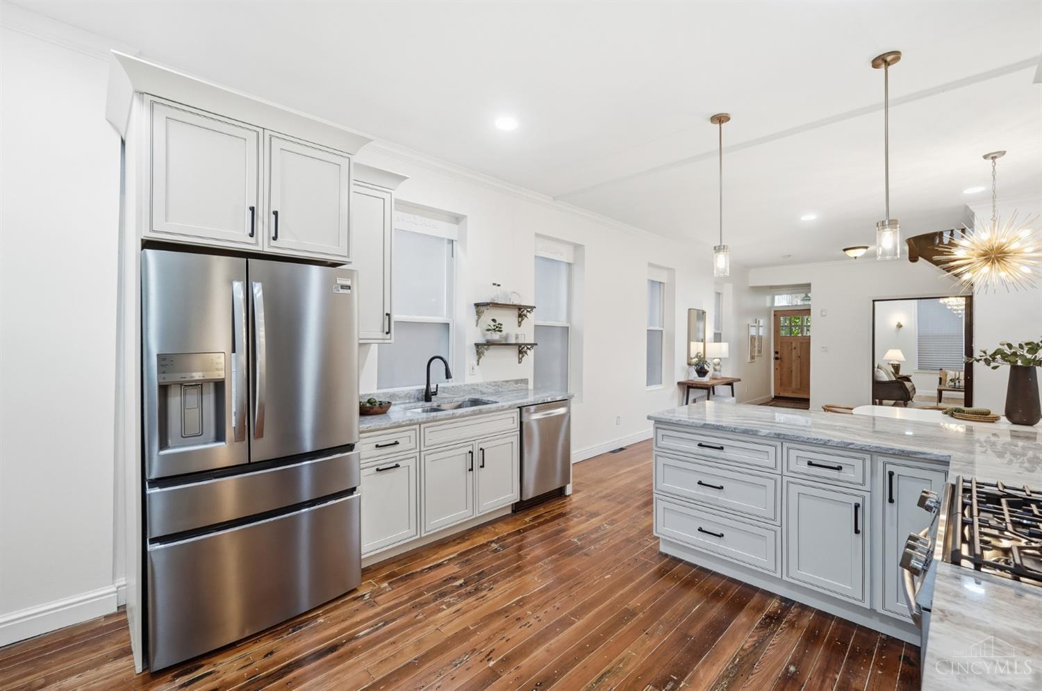 136 Dorchester Avenue, Cincinnati, OH, 45219 — photo 9