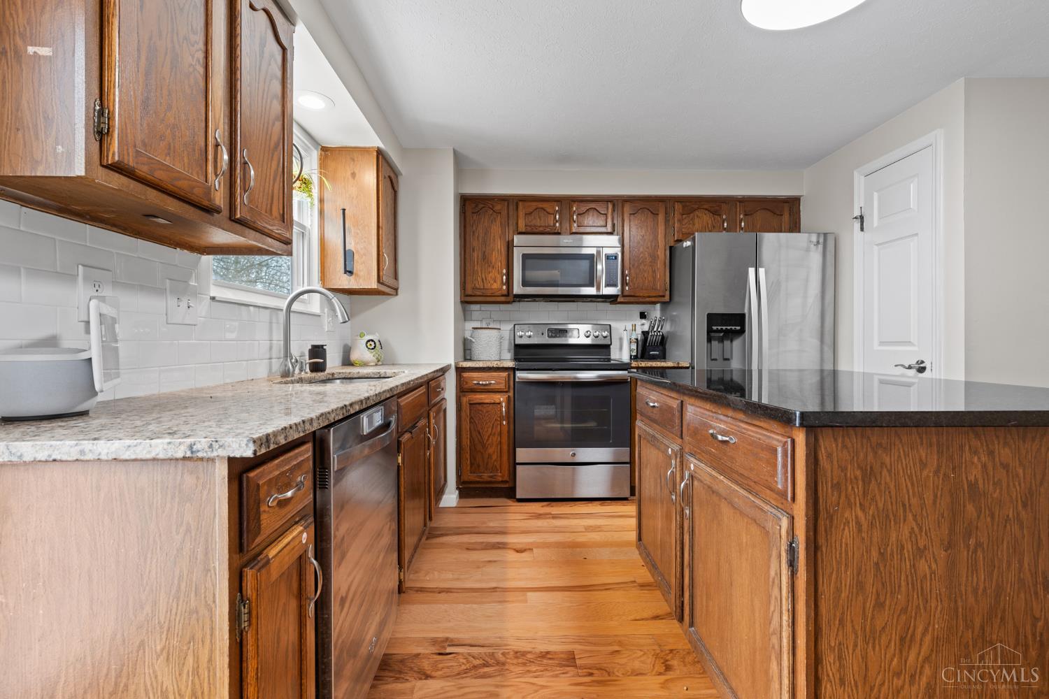 2042 Stratford Court, Loveland, OH, 45140 — photo 14