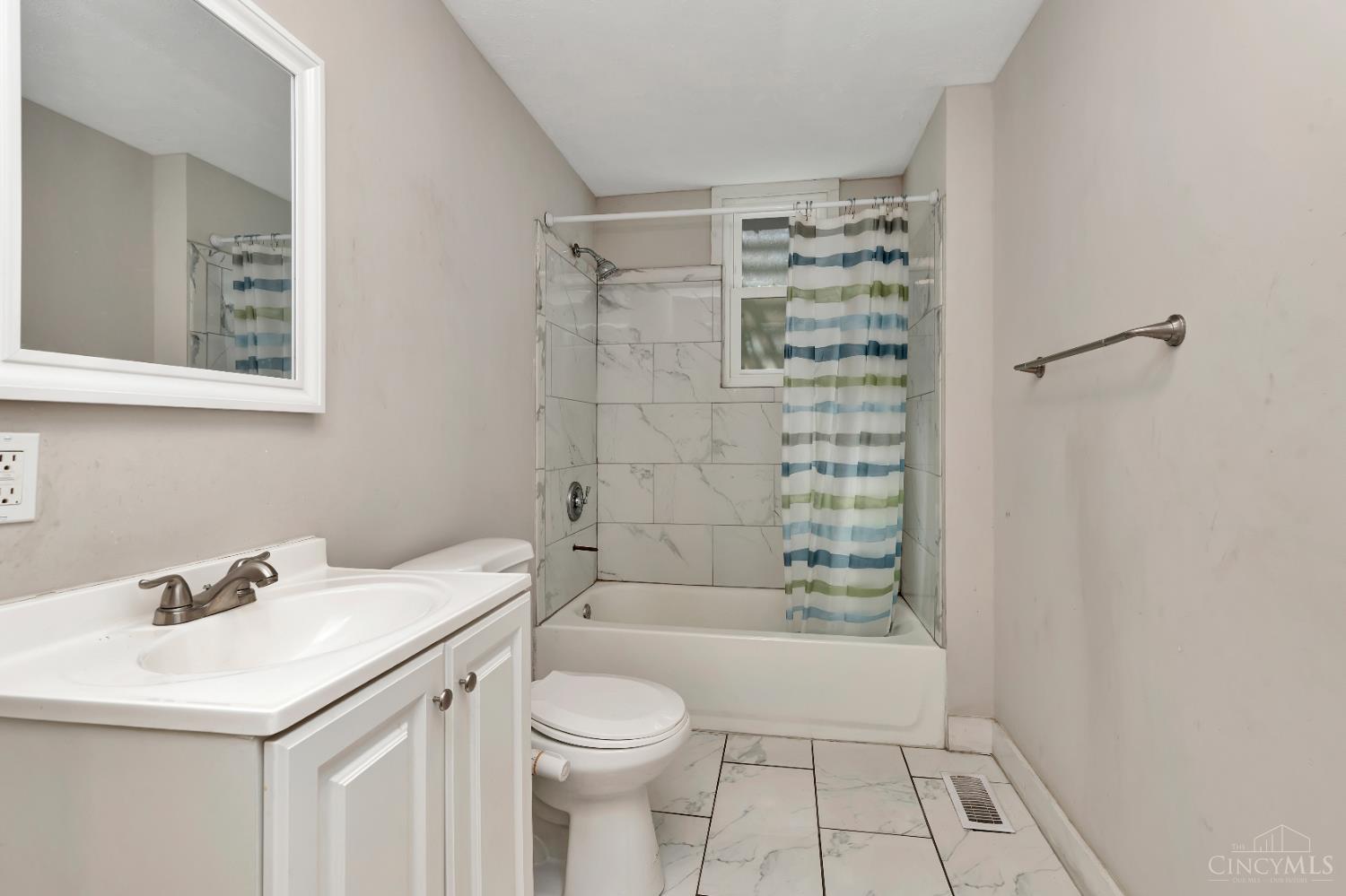 3673 Vine Street, Cincinnati, OH, 45220 — photo 12