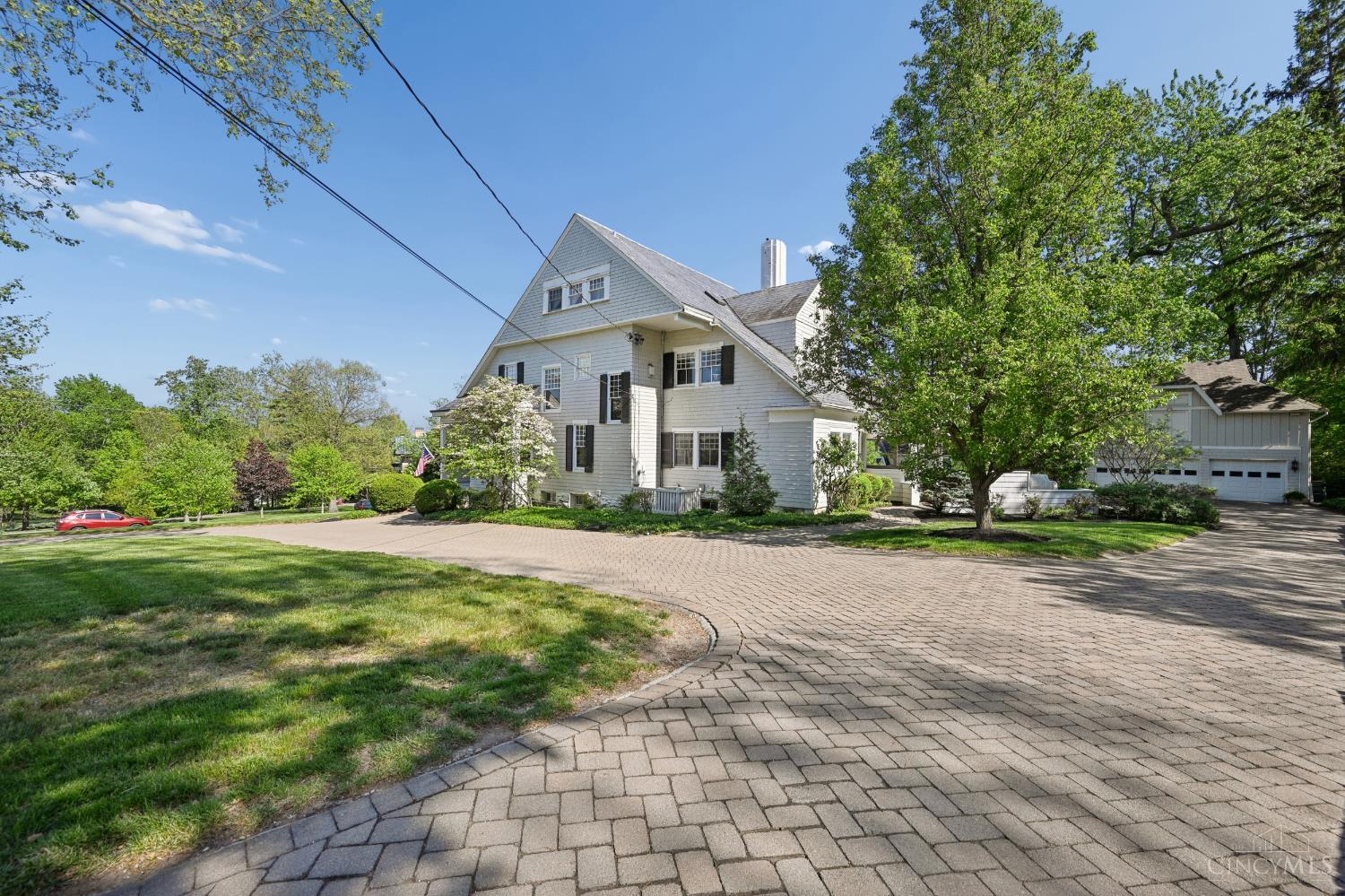 835 Ivy Avenue, Glendale, OH, 45246 — photo 42