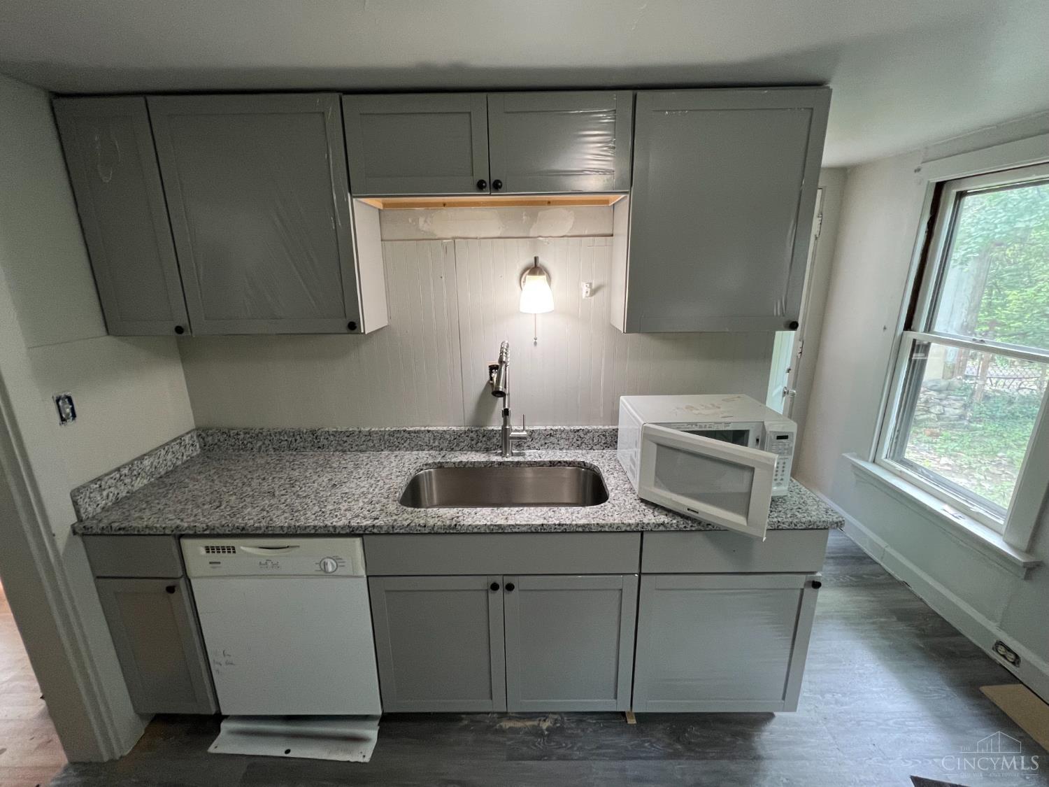 2901 Marshall Avenue, Cincinnati, OH, 45220 — photo 3
